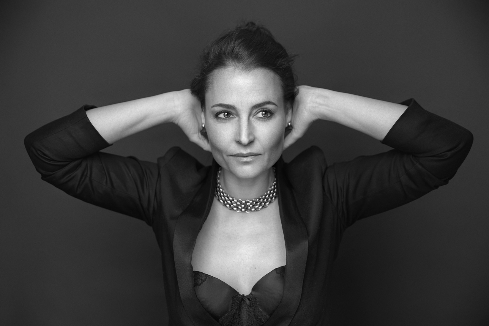 %label.img_fejes-krisztina-hungaroton-borito-fekete-feher-portfolio-2025_alt%